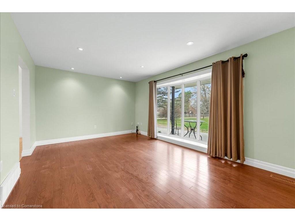 









337


Highway 52

 North,
Ancaster,




ON
L0R 1T0

