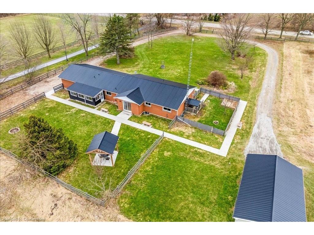 









337


Highway 52

 North,
Ancaster,




ON
L0R 1T0

