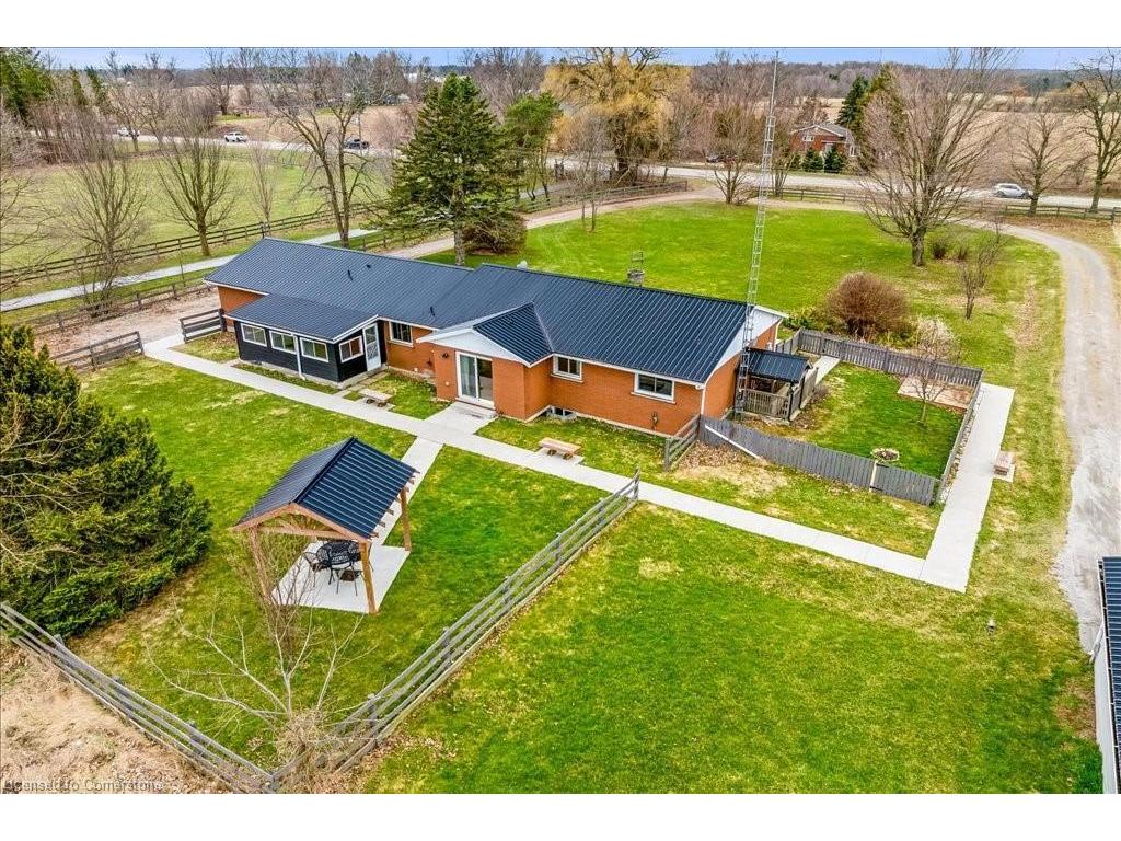 









337


Highway 52

 North,
Ancaster,




ON
L0R 1T0

