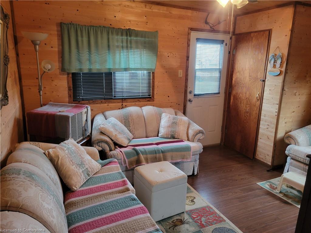 









1072


Lakeshore

Road,
Selkirk,




ON
N0A 1P0

