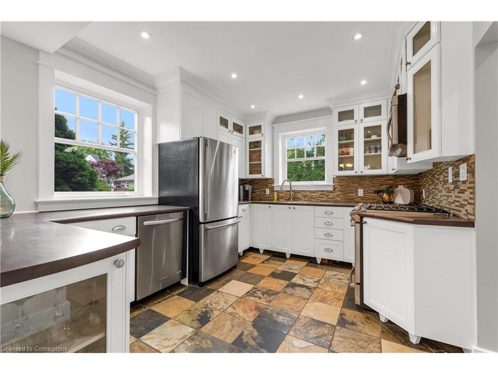 









605


Emerald

Street,
Burlington,




ON
L7R 2P3


