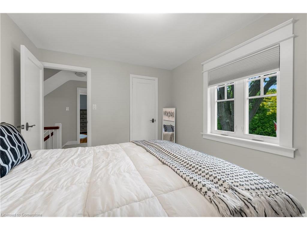 









605


Emerald

Street,
Burlington,




ON
L7R 2P3

