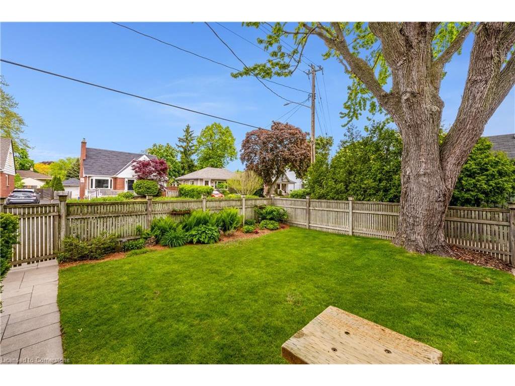 









605


Emerald

Street,
Burlington,




ON
L7R 2P3


