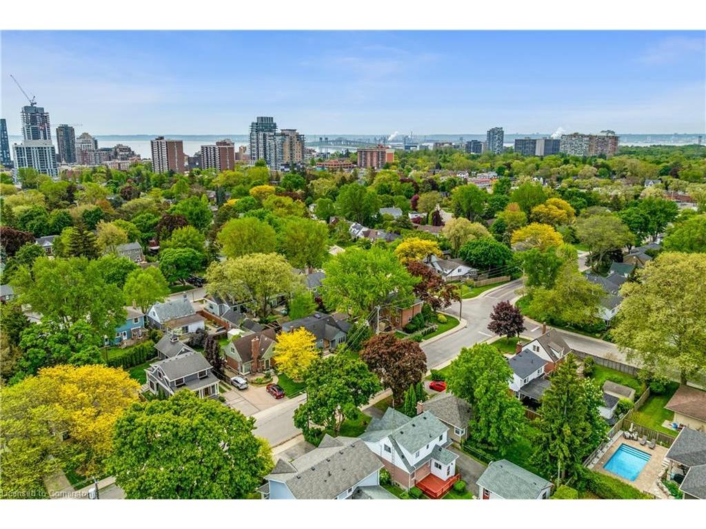 









605


Emerald

Street,
Burlington,




ON
L7R 2P3

