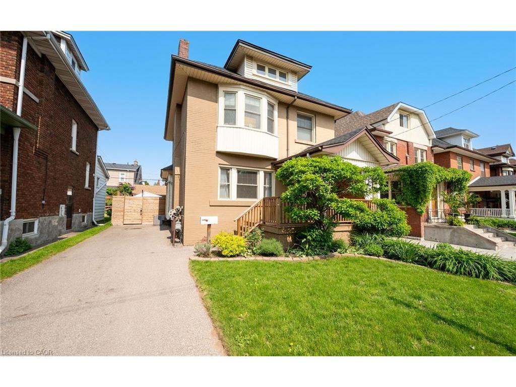 









124


Eastbourne

Avenue,
Hamilton,




ON
L8M 2M8

