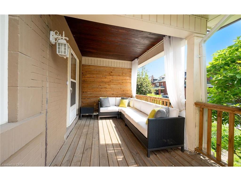 









124


Eastbourne

Avenue,
Hamilton,




ON
L8M 2M8

