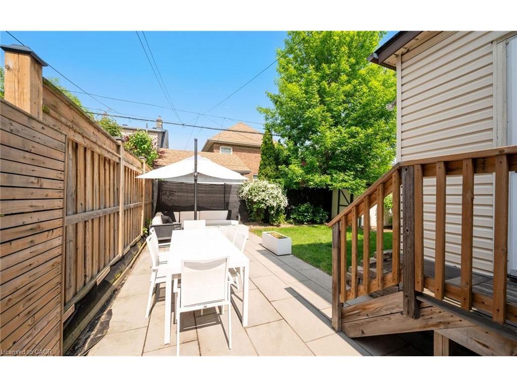 









124


Eastbourne

Avenue,
Hamilton,




ON
L8M 2M8

