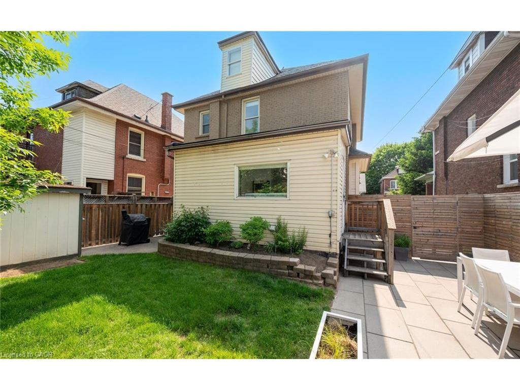 









124


Eastbourne

Avenue,
Hamilton,




ON
L8M 2M8

