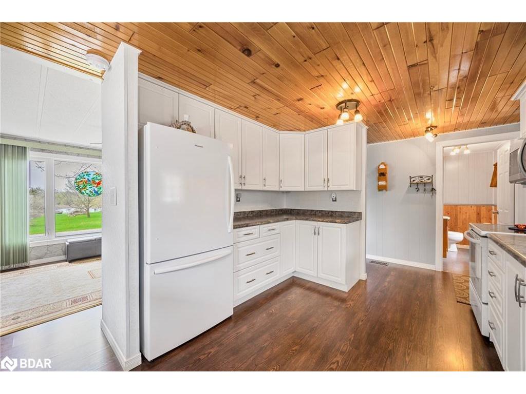 









15


Balantrae

Drive,
Oro-Medonte,




ON
L3V 0P9


