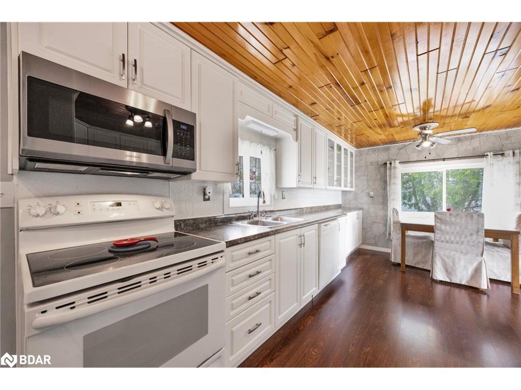 









15


Balantrae

Drive,
Oro-Medonte,




ON
L3V 0P9

