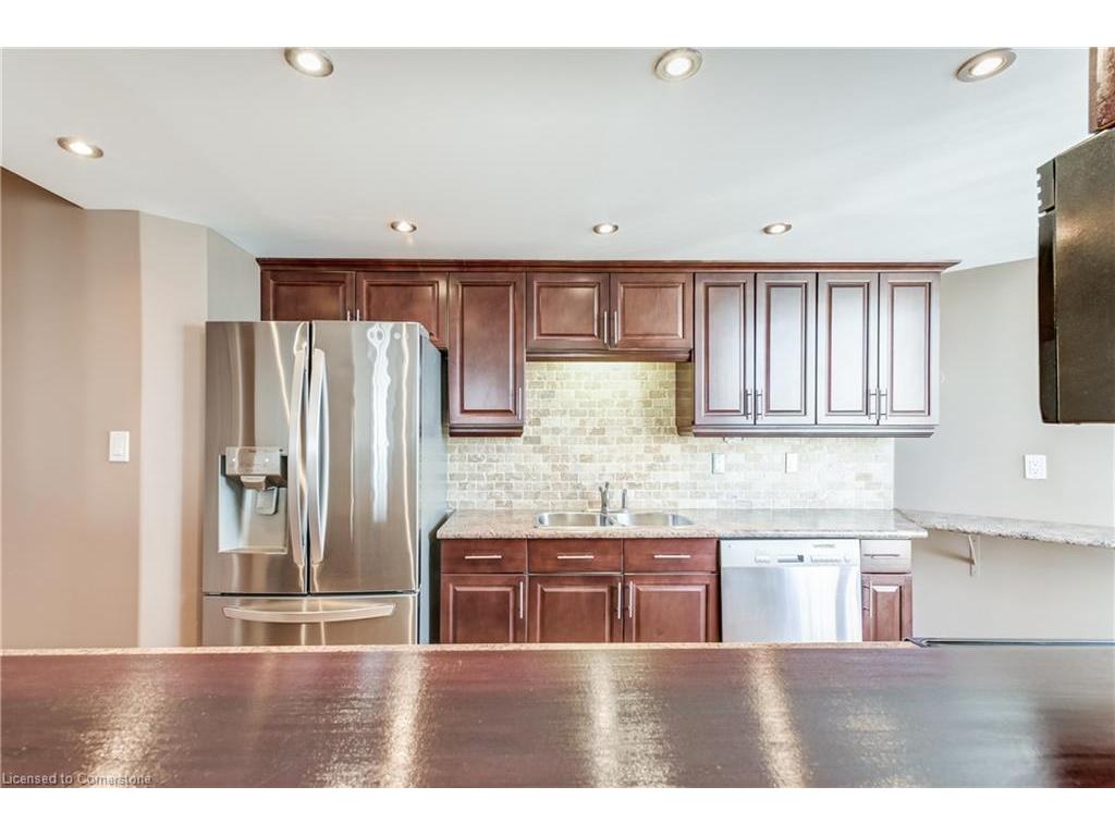 









75


King

Street East, 1105,
Mississauga,




ON
L5A 4G5

