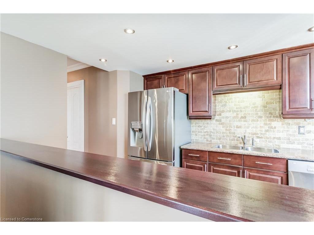 









75


King

Street East, 1105,
Mississauga,




ON
L5A 4G5

