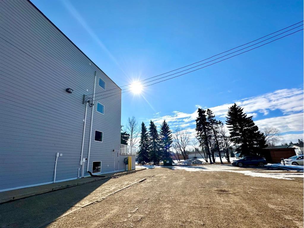 









5418


52

Street, 101,
Camrose,




AB
T4V4A6

