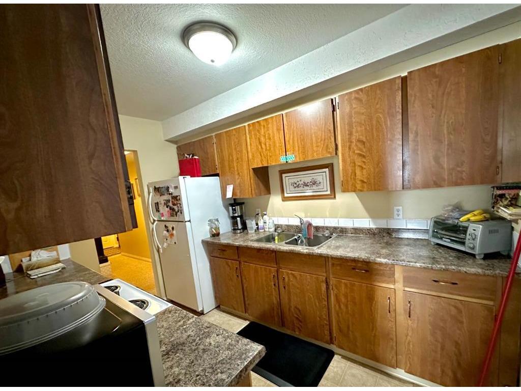 









5418


52

Street, 101,
Camrose,




AB
T4V4A6

