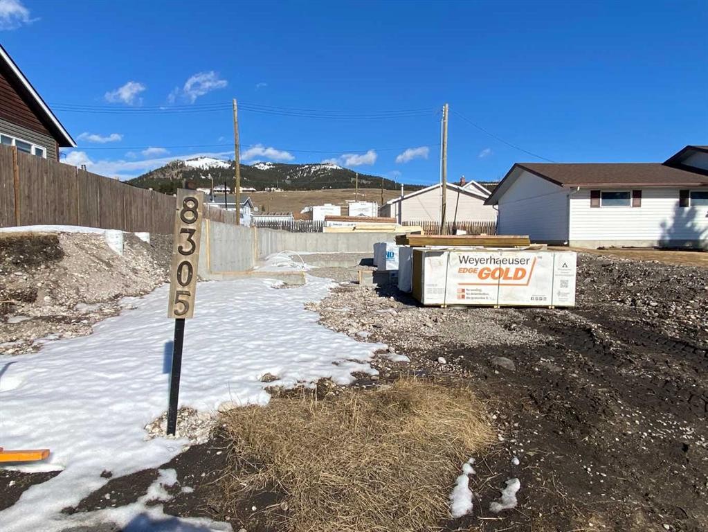 









8305


18

Avenue,
Coleman,




AB
T0K 0M0

