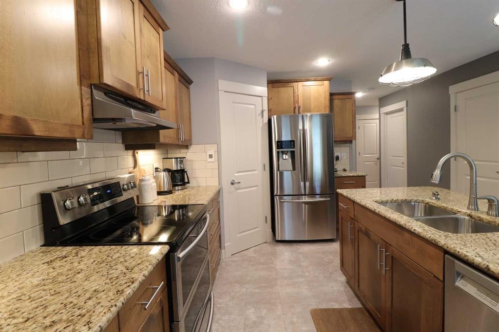 









22


Riverview

Crescent West,
Lethbridge,




AB
T1K 5E7

