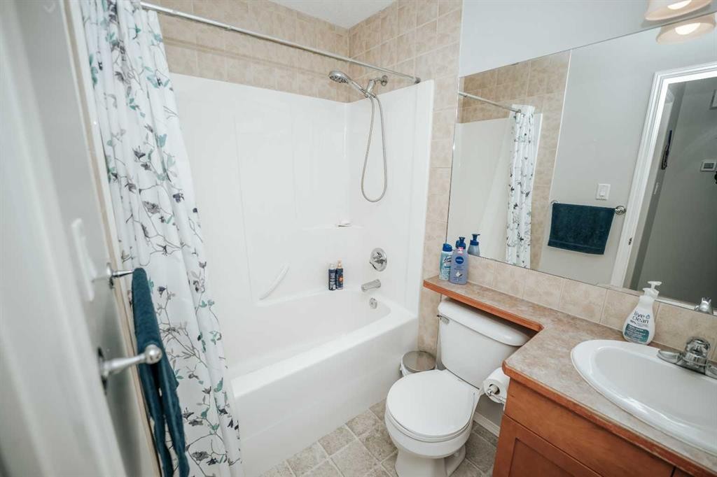 









208


Silkstone

Bay West,
Lethbridge,




AB
T1J 2A2

