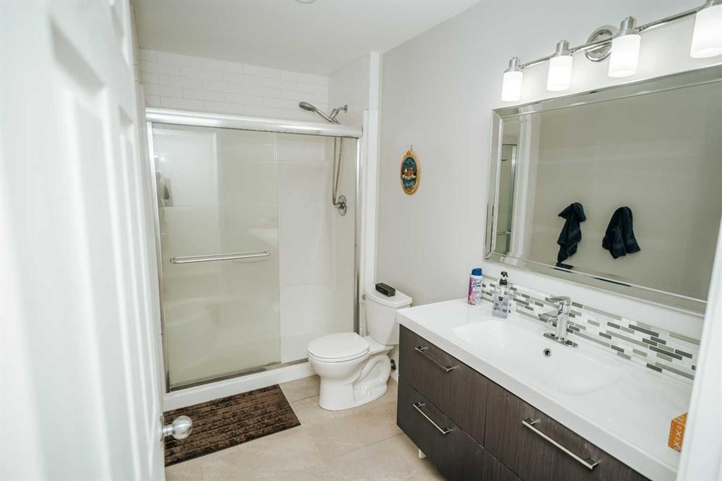 









208


Silkstone

Bay West,
Lethbridge,




AB
T1J 2A2

