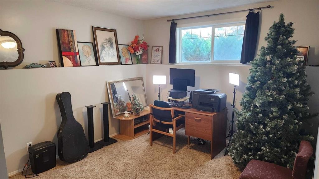 









208


Silkstone

Bay West,
Lethbridge,




AB
T1J 2A2

