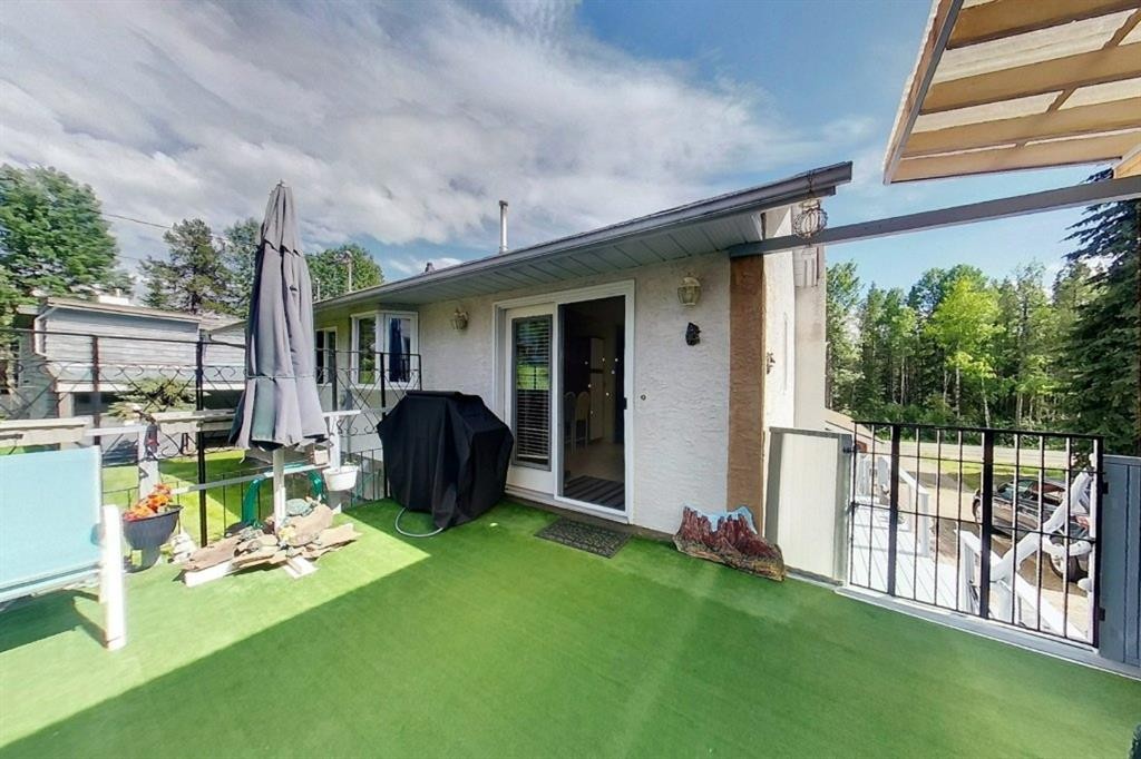 









5114


49 AVE

,
Robb,




AB
T0E 1X0

