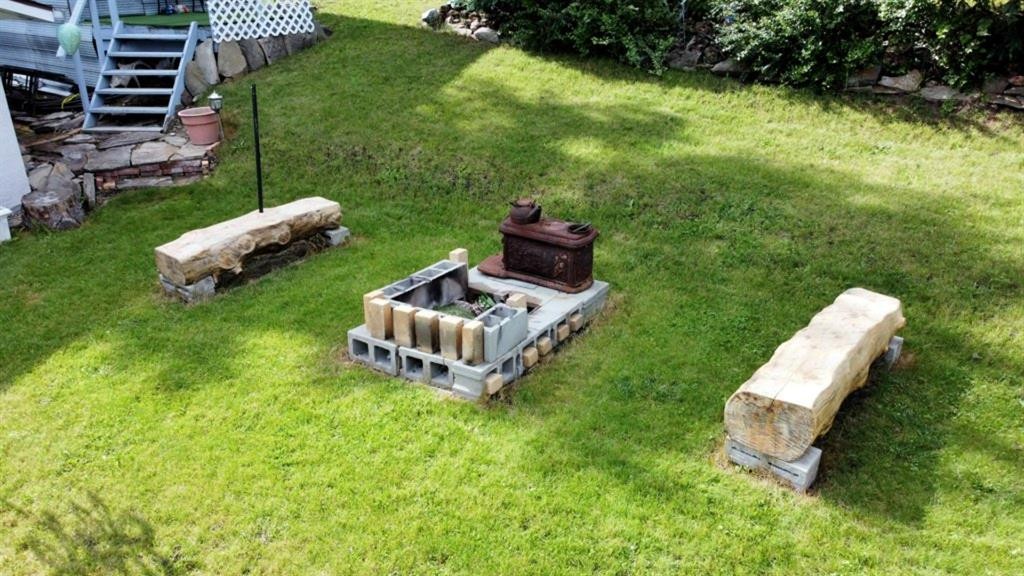 









5114


49 AVE

,
Robb,




AB
T0E 1X0

