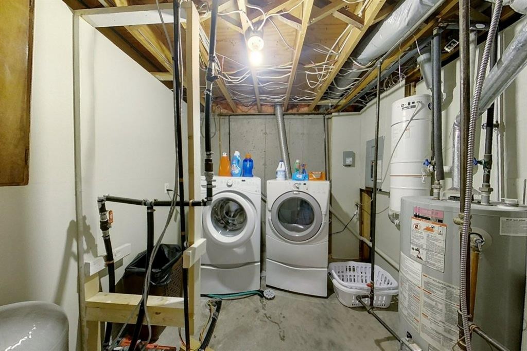 









5114


49 AVE

,
Robb,




AB
T0E 1X0

