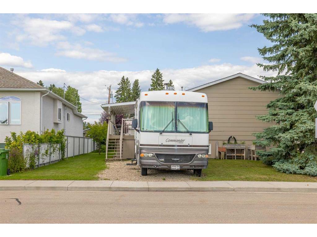 









4902


17 Avenue

,
Edson,




AB
T7E 1G4

