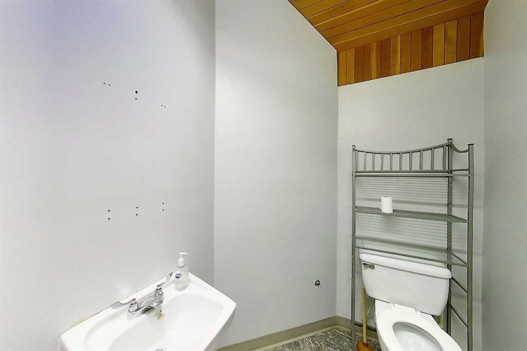 









320


50

Street,
Edson,




AB
T7E 1N7

