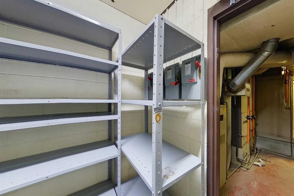 









320


50

Street,
Edson,




AB
T7E 1N7

