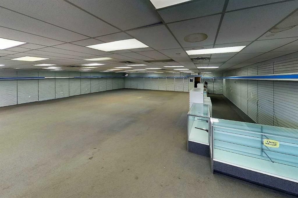 









320


50

Street,
Edson,




AB
T7E 1N7

