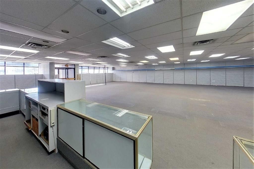 









320


50

Street,
Edson,




AB
T7E 1N7

