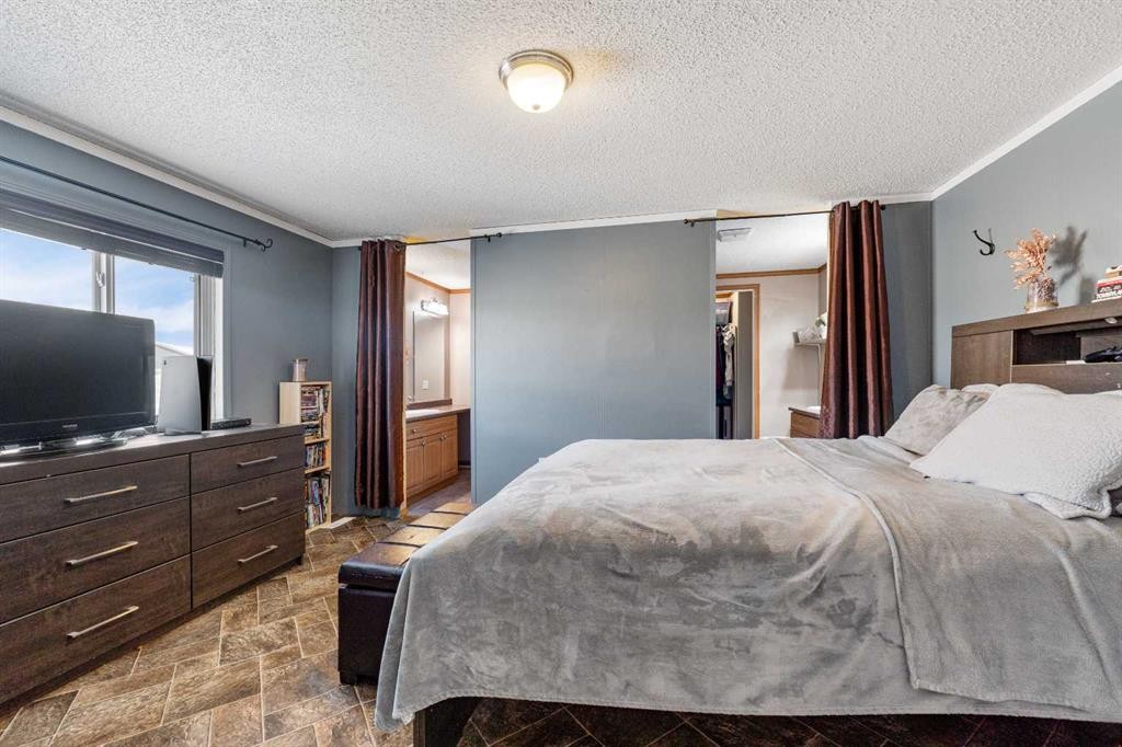 









27


Henke

Place,
Whitecourt,




AB
T7S 1V9

