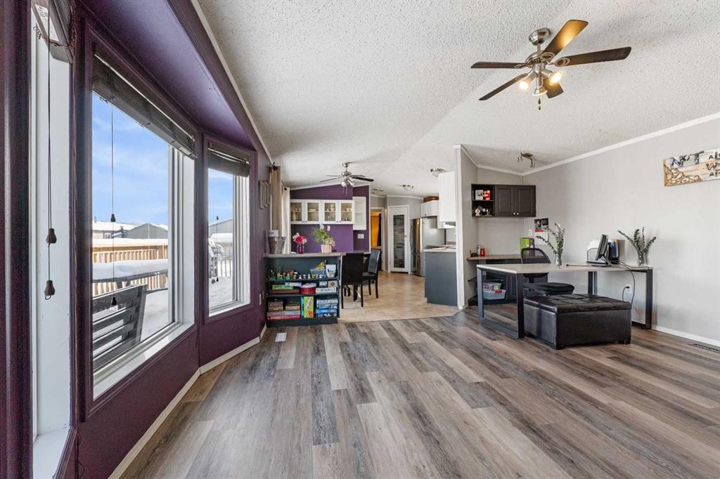 









27


Henke

Place,
Whitecourt,




AB
T7S 1V9

