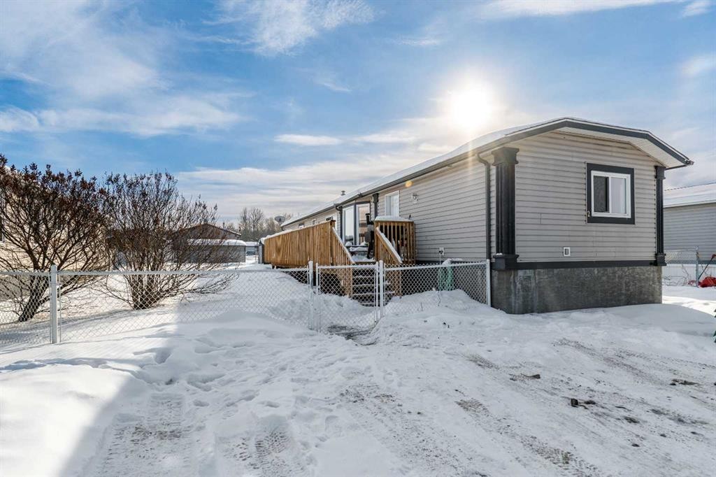 









27


Henke

Place,
Whitecourt,




AB
T7S 1V9

