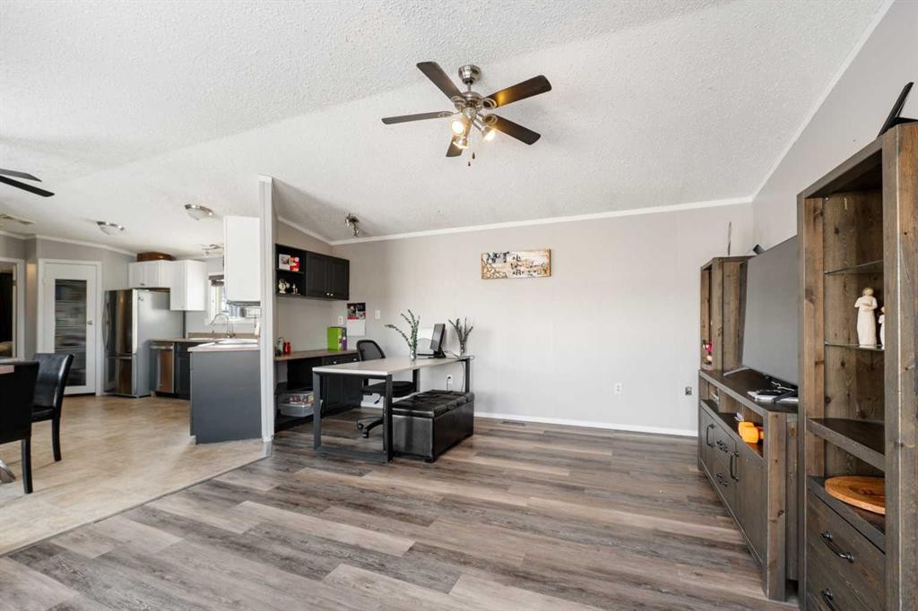 









27


Henke

Place,
Whitecourt,




AB
T7S 1V9

