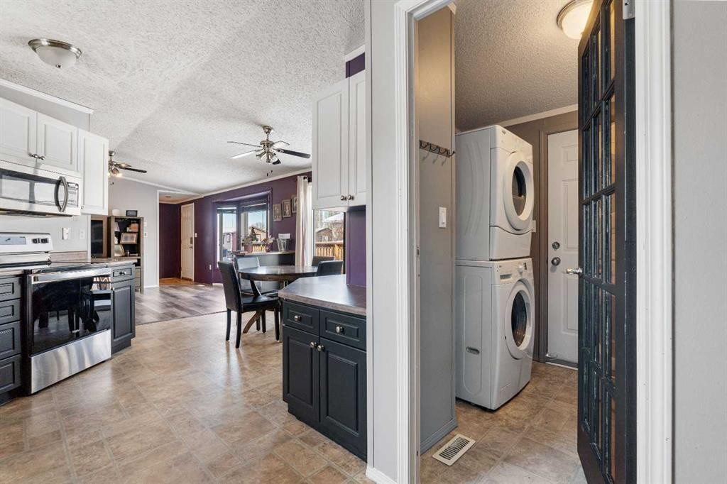 









27


Henke

Place,
Whitecourt,




AB
T7S 1V9

