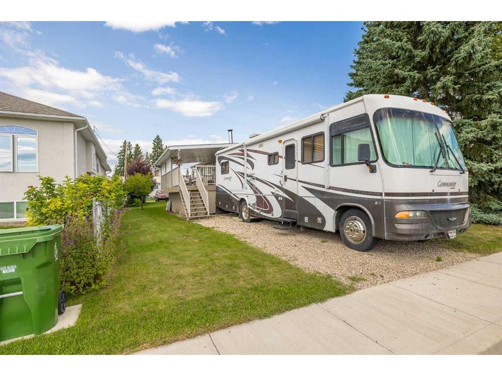 









4902


17 Avenue

,
Edson,




AB
T7E 1G4

