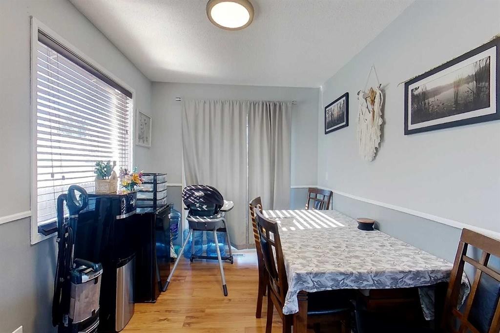









1402


Edson Drive

,
Edson,




AB
T7E 1H6

