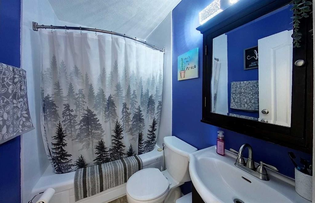 









1402


Edson Drive

,
Edson,




AB
T7E 1H6

