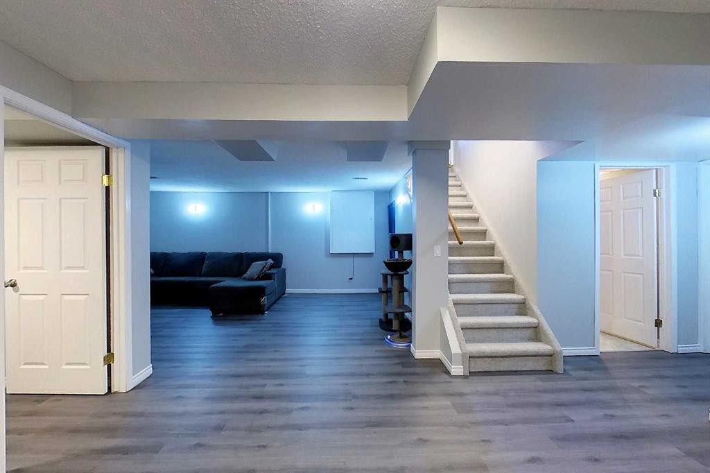 









1402


Edson Drive

,
Edson,




AB
T7E 1H6

