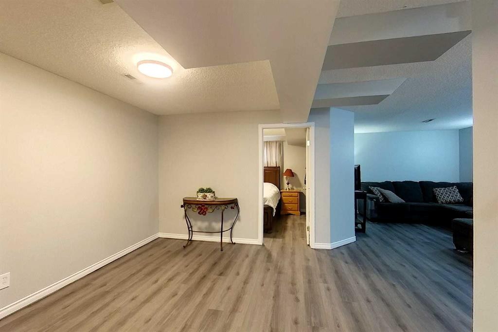 









1402


Edson Drive

,
Edson,




AB
T7E 1H6

