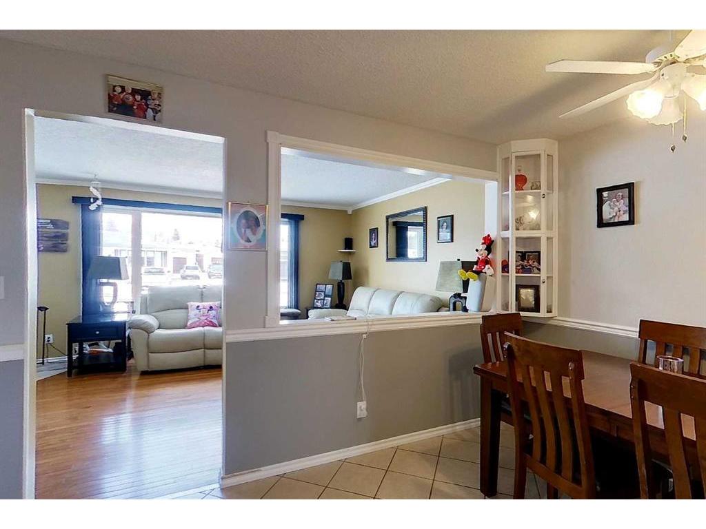 









5743


9

Avenue,
Edson,




AB
T7E1J3

