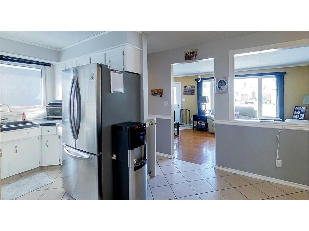 









5743


9

Avenue,
Edson,




AB
T7E1J3

