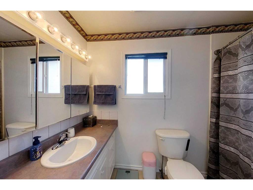 









5743


9

Avenue,
Edson,




AB
T7E1J3

