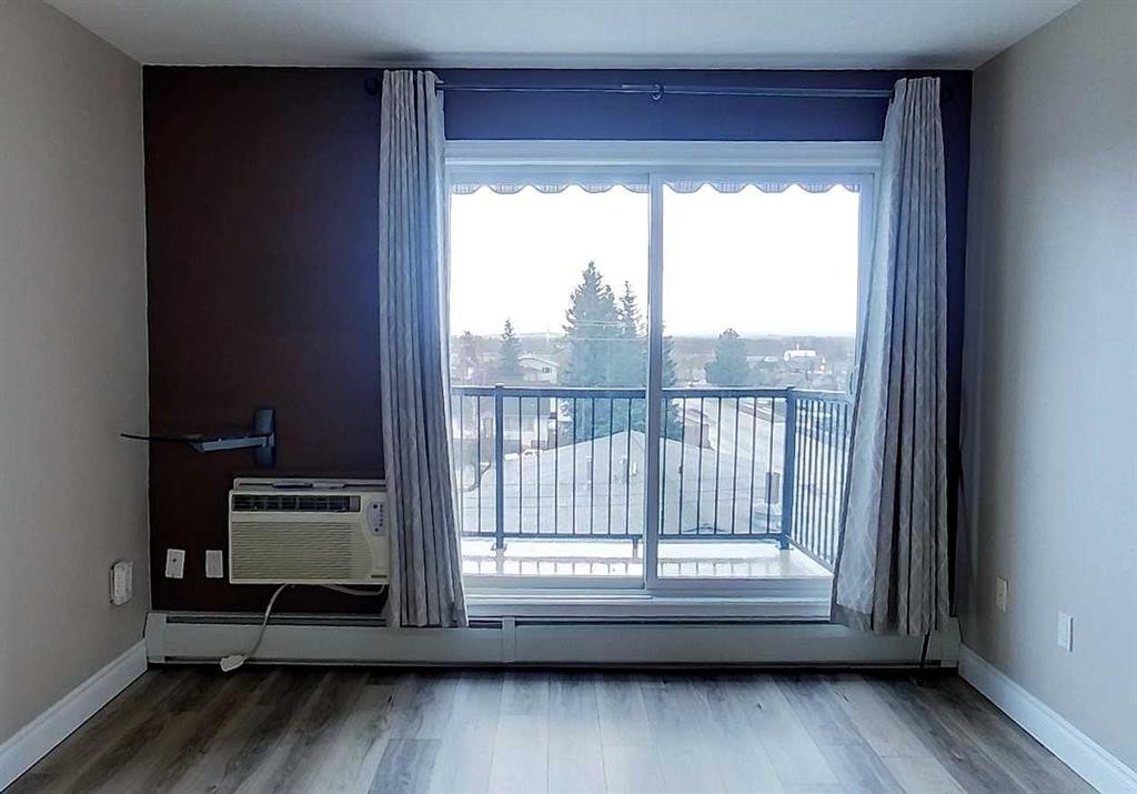 









5037


7

Avenue, 406,
Edson,




AB
T7E0A8

