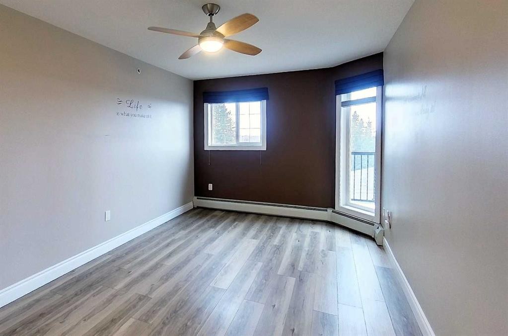 









5037


7

Avenue, 406,
Edson,




AB
T7E0A8

