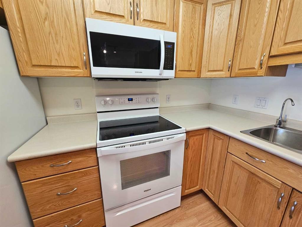 









777


48 Street

, 202,
Edson,




AB
T7E 1Z6

