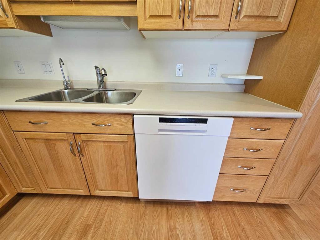 









777


48 Street

, 202,
Edson,




AB
T7E 1Z6

