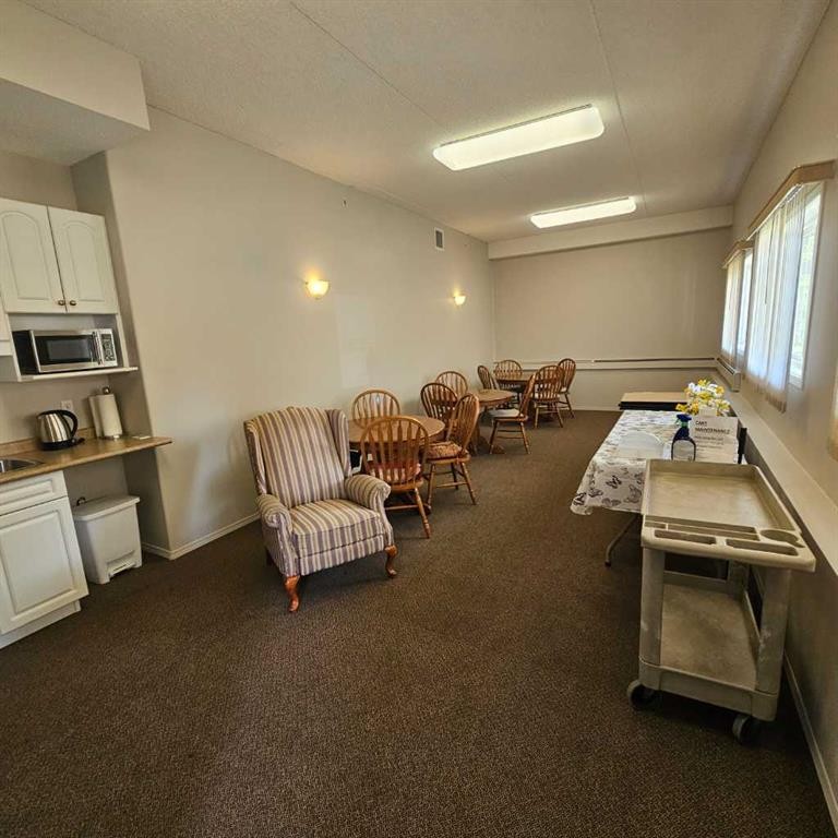 









777


48 Street

, 202,
Edson,




AB
T7E 1Z6

