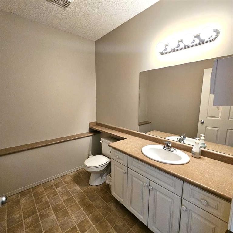 









777


48 Street

, 202,
Edson,




AB
T7E 1Z6

